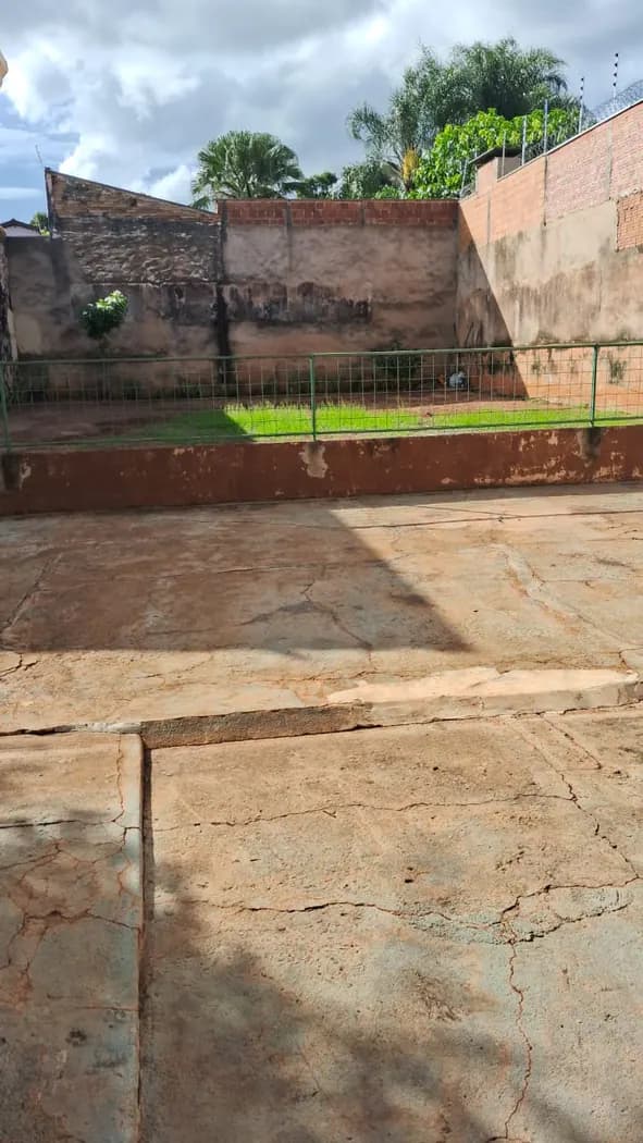 Casa de 200m² com 3 dormitórios e 4 vagas na garagem em Barretos, SP — foto 2