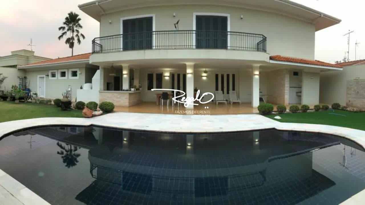 Casa de 439m² com 3 dormitórios e 4 vagas na garagem em Barretos, SP