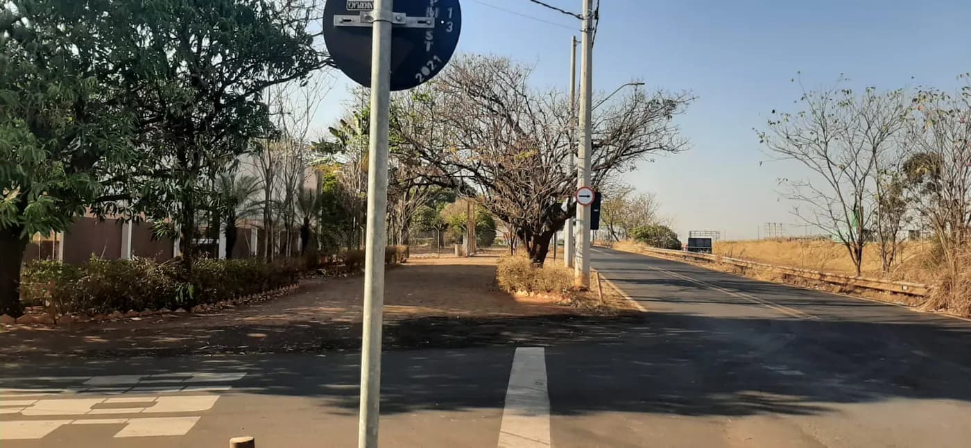 Comercial de 12m² em Barretos, SP — foto 2