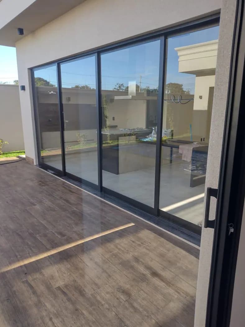 Casa de 225m² com 3 dormitórios e 4 vagas na garagem em Barretos, SP — foto 8
